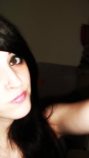 Anne210